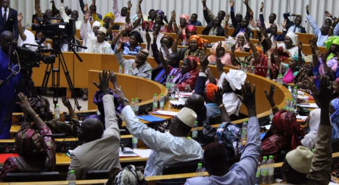 LEVÉE DE L’IMMUNITÉ PARLEMENTAIRE DU MAIRE DE DAKAR: Le film d’une mascarade nocturne taillée sur mesure pour «exécuter» Khalifa Sall