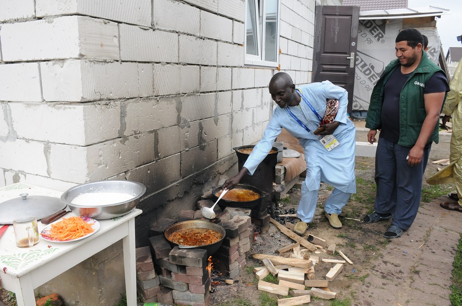 Les images de la célébration de l’Eide El Fitre des journalistes sénégalais avec la communauté -musulmane de Kaluga (Russie)