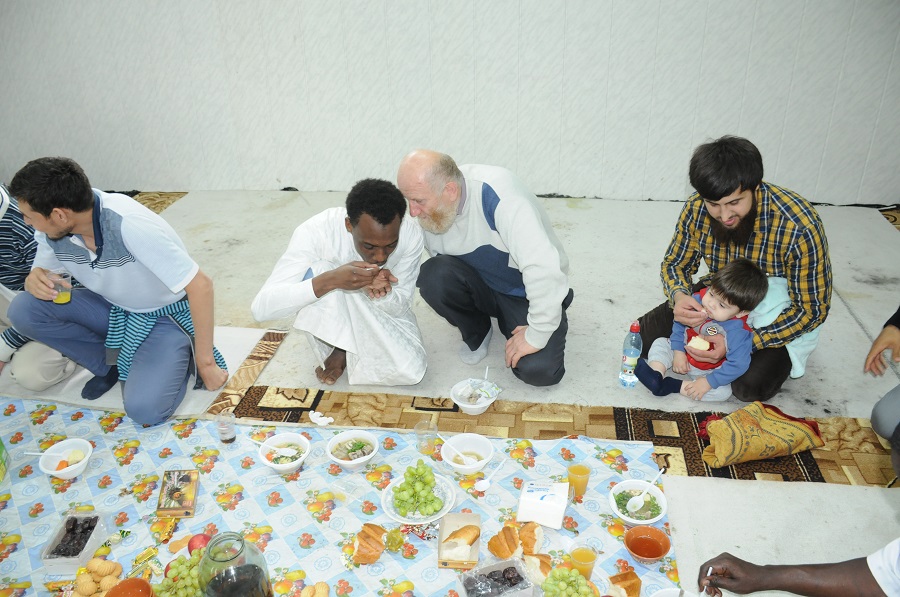 Les images de la célébration de l’Eide El Fitre des journalistes sénégalais avec la communauté -musulmane de Kaluga (Russie)