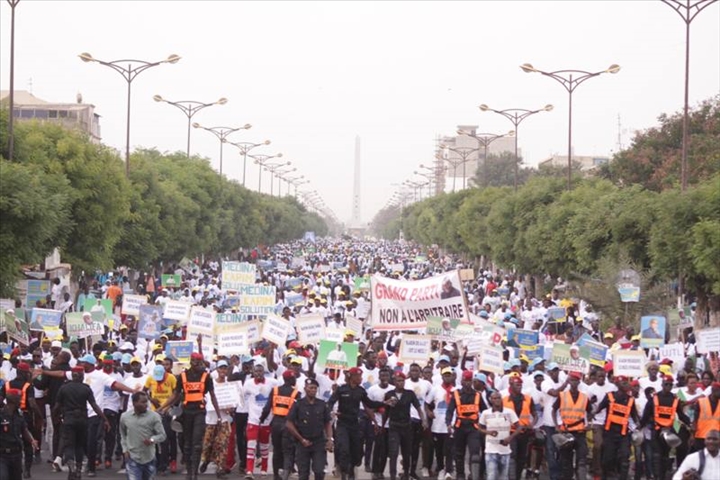 Marche de l’opposition: le FRN charge Macky et donne Rv jeudi