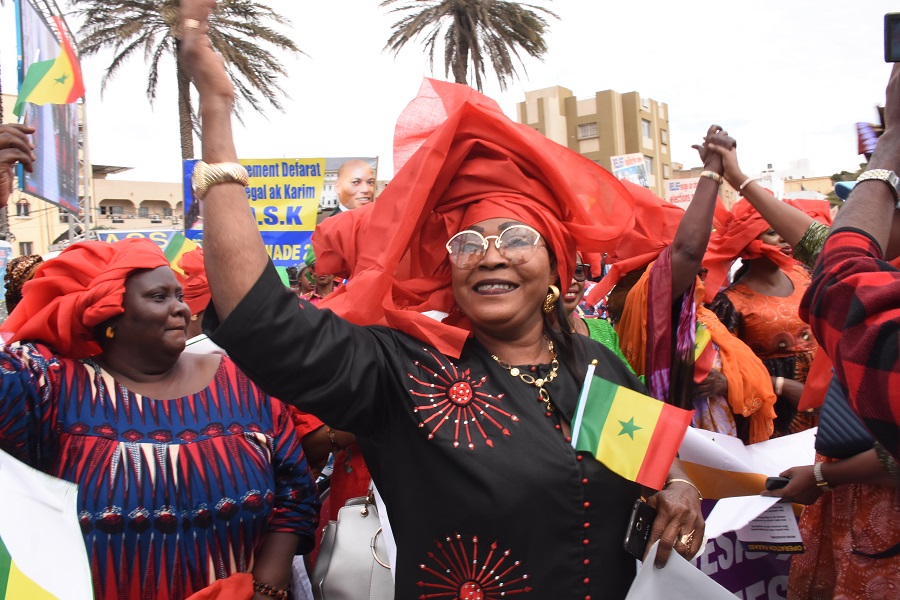 RASSEMBLEMENT DE L'OPPOSITION A LA PLACE DE L'OBELISQUE (en images)