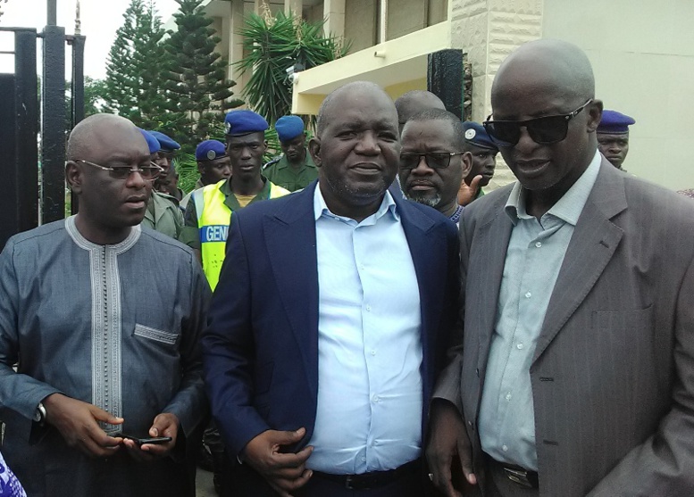 Ils ont pris l'avion hier: Wade convoque Omar Sarr, Pape Diop et Decroix à Paris