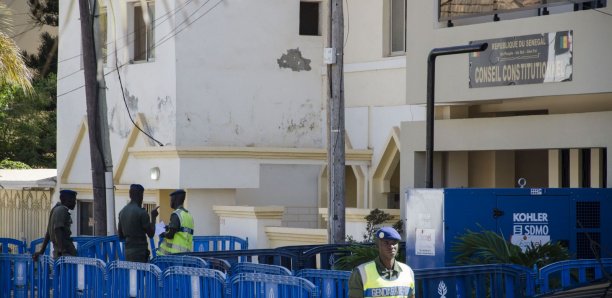 Vidéo-le conseil constitutionnel confirme la victoire de Macky Sall