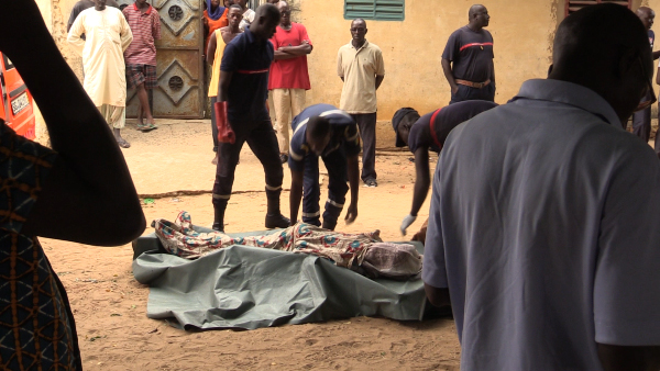 RELATION ENTRE HOMOS QUI A MAL TOURNÉ À TOUBAB DIALAW: Un pédé français de 69 ans tué par son partenaire sénégalais de 19 ans pour éviter d’être pénétré à son tour