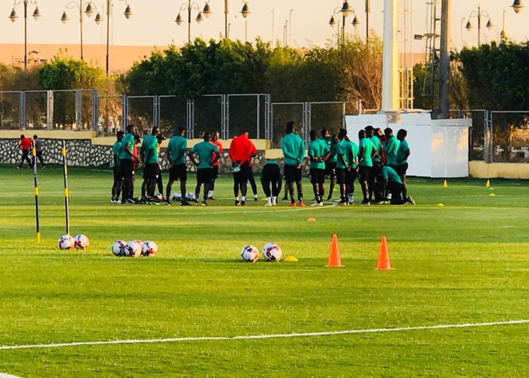 AU LENDEMAIN DE LA QUALIFICATION DES LIONS EN DEMI-FINALE : Décrassage pour les remplaçants, des soins pour les titulaires, Ismaïla Sarr et d’Alfred Ndiaye de retour