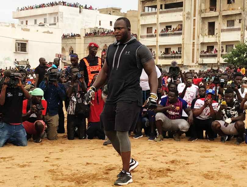 MODOU LO marche sur Eumeu Séne: «Bu bëree ñu bëre daan ko, bu xeexee ñu xeex dumë ko»