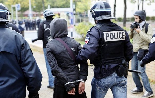 INTERDIT DE SORTIE DU TERRITOIRE FRANCAIS: Un Sénégalais empêché par la justice française de venir au Sénégal pour assister à l’enterrement de son frère