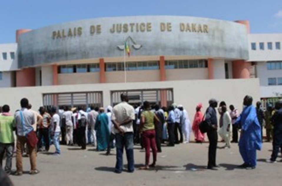 VOLS AU PREJUDICE DE SONATEL, E-MEDIA ET HANDICAP INTERNATIONAL : Ibrahima Dia condamné à 6 mois de prison ferme et à payer 7 millions à la Sonatel