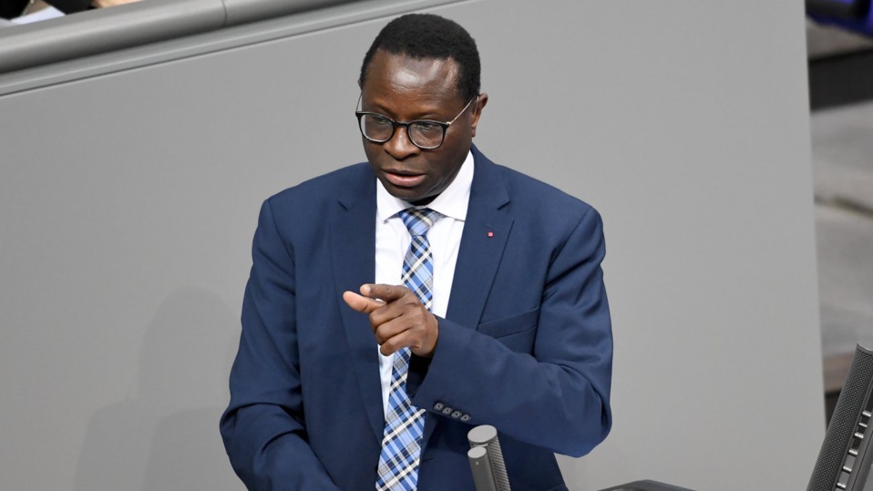 LE «SÉNÉGALAIS» A-T-IL ÉCHAPPÉ À UNE TENTATIVE D’ASSASSINAT: Le bureau du député allemand originaire du Sénégal Karamba Diaby criblé de balles… émoi au pays de Merkel