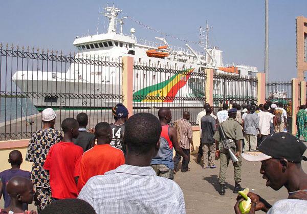 Le cas du port est un matelot de la liaison maritime Dakar-Gorée