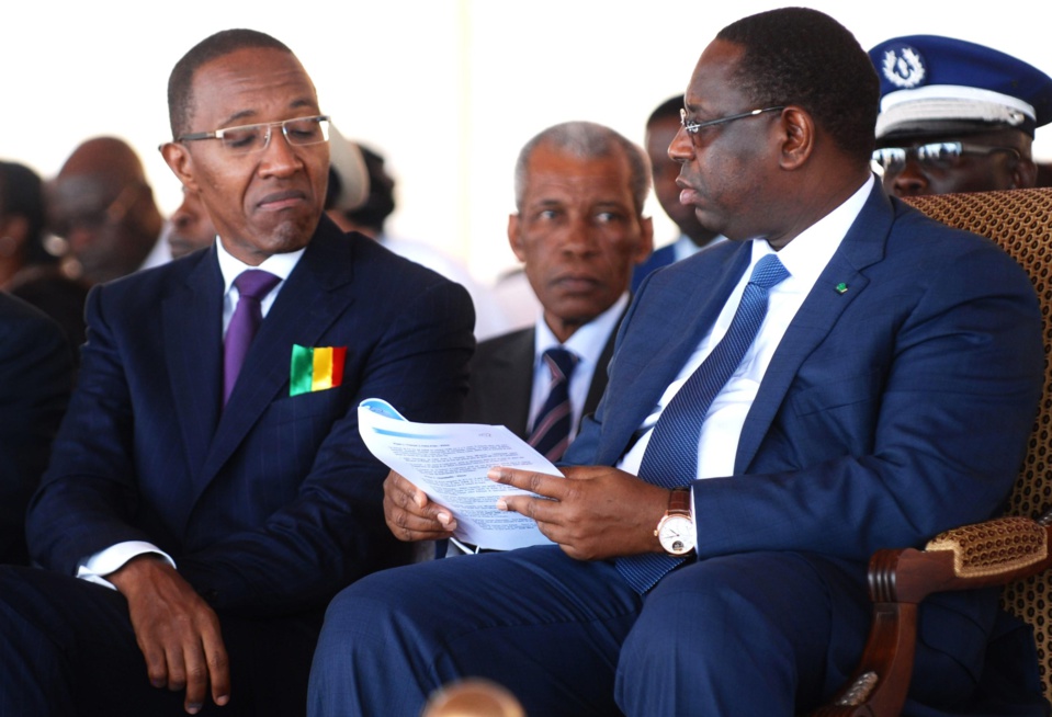 ASSOUPLISSEMENT DES RESTRICTIONS DANS LE CADRE DE LA LUTTE CONTRE LE COVID 19 : Abdoul Mbaye accuse Macky Sall d’avoir choisi de faire démissionner l’État et de prôner le «faites ce que vous voulez je m’en moque»