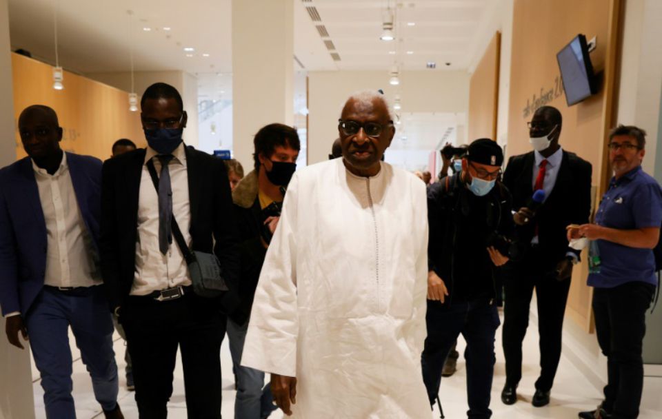 Lamine Diack charge son fils: «Massata s’est conduit comme un voyou»