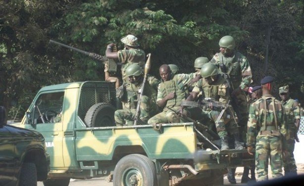 CASAMANCE: Un pick-up de l’armée saute sur une mine antichar, 8 militaires blessés