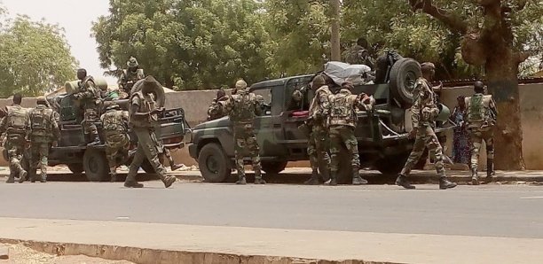 Pilonné par l’armée sénégalaise Un camp rebelle dépose les armes, brandit le drapeau blanc et appelle l’armée à un cessez-le-feu définitif