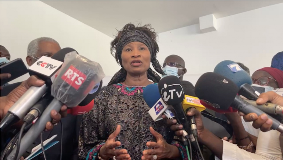 Me AISSATA TALL SALL SUR L’AFFAIRE DES PASSEPORTS DIPLOMATIQUES  «Je l'ai apprise comme tout le monde, mais en tant que ministre, je ne peux me prononcer…»