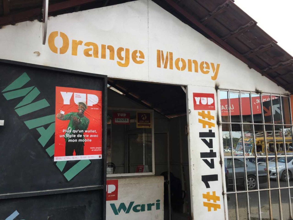 Le groupe Sonatel nous suce avec son Orange Money:La contribution d’OrangeMoney s’élève à 111,9 milliards