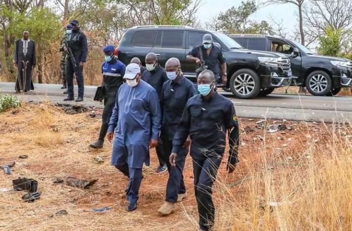 MORT DE TROIS COLLEGIENNES PAR ACCIDENT Macky instruit les ministères des Forces armées et de l’Intérieur pour encadrer l’occupation de l’environnement immédiat des établissements scolaires et universitaires