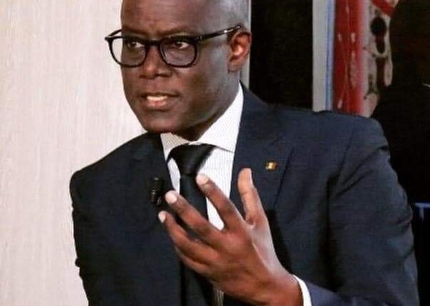 THIERNO ALASSANE SALL CRACHE DANS LE «POÑSÉ» «MBUROOK SOOW» :«Le clan politique, aux commandes de la ville, s’est particulièrement distingué par sa rapacité et son incapacité à tenir ses promesses»