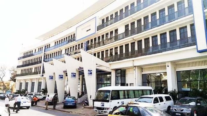 LIMOGEAGE DU DIRECTEUR DE POSTEFINANCES: L’Amicale des diplômés des écoles de Postes s’insurge et charge le Directeur de La Poste Abdoulaye Bibi Baldé