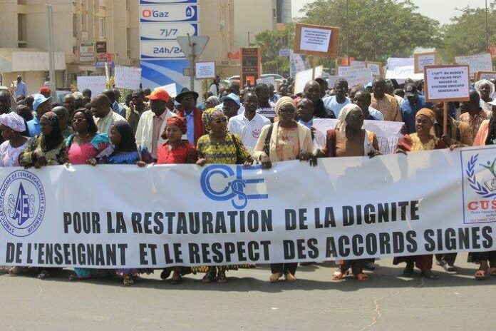 GRÈVES RÉPÉTITIVES DES SYNDICATS D’ENSEIGNANTS :Pikine et Guédiawaye dans la rue ; à Sédhiou élèves et enseignants gazés