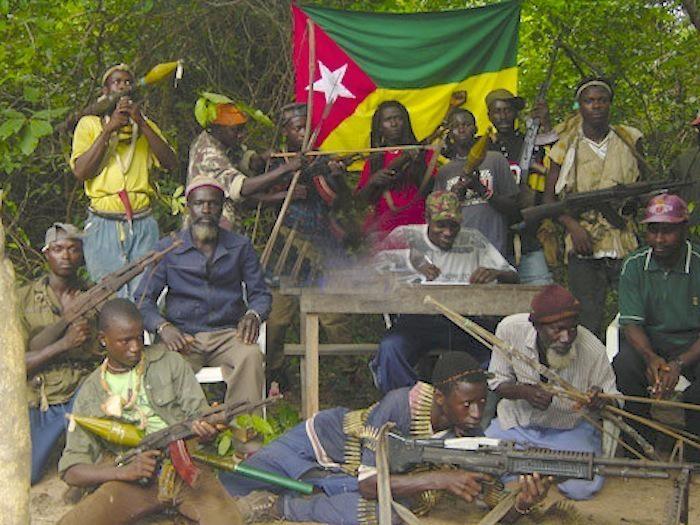 OUVERTURE DU PROCÈS DE LA TUERIE DE LA FORÊT CLASSÉE DE BOFFA-BAYOTTE :Le combattant du Mfdc César Atoute Badiate absent au tribunal hier, le président du TGI lance un mandat d’arrêt contre lui