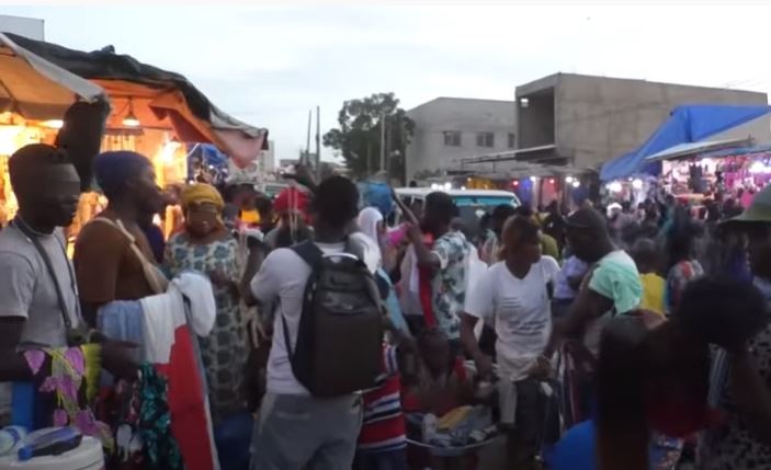 DRAME À KEUR MASSAR: Un boutiquier meurt dans l’affaissement sur lui des rayons en verre de son magasin de tissus