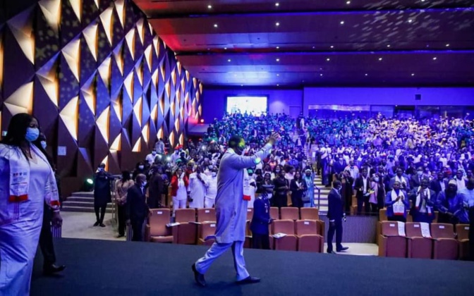 LANCEMENT DE LA SEMAINE DEPARTEMENTALE DE LA JEUNESSE:  Macky Sall gonfle les jeunes à bloc et taille en pièces les détracteurs de son bilan