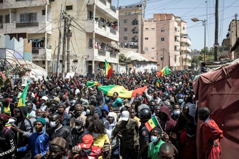 Provoc : des jeunes de Benno font une demande pour une contre manif même jour, même heure que Yewwi