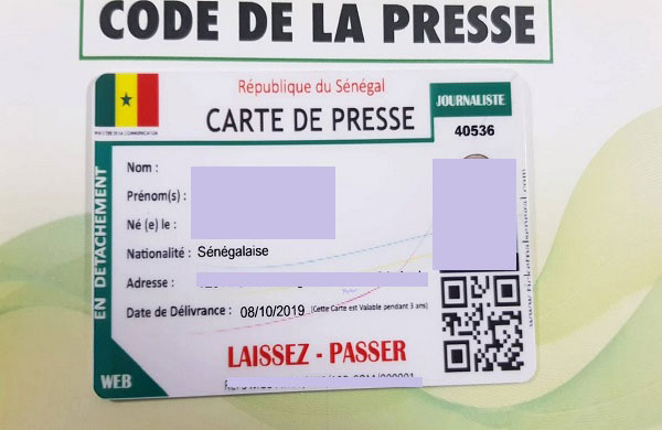 Carte de presse : 696 cartes distribuées ; 98 autres dans le circuit