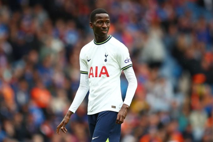 MILIEU DE TERRAIN DES LIONS RECRUTE EN AOÛT 2021: Pape Matar Sarr a enfin fait ses débuts officiels avec Tottenham