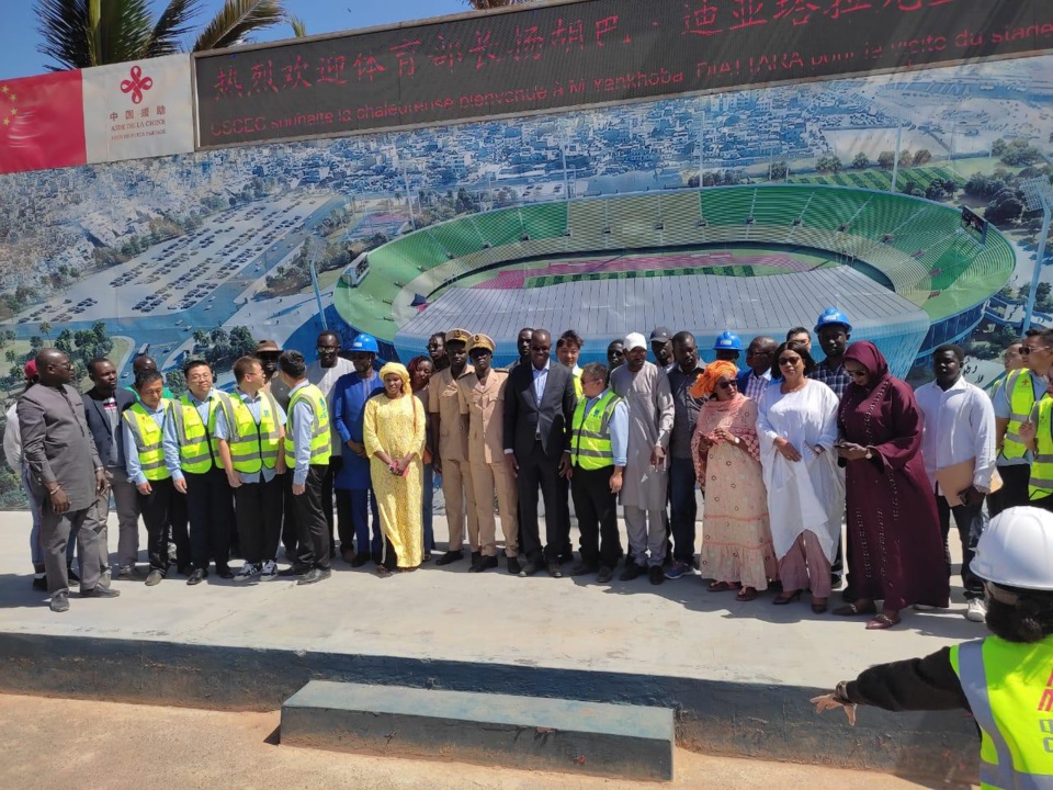 INFRASTRUCTURES SPORTIVES À DAKAR: Yankhoba Diatara a livré le stade de Ngor, visité Yoff et LSS en finition et posé la première pierre du stade de Cambérène