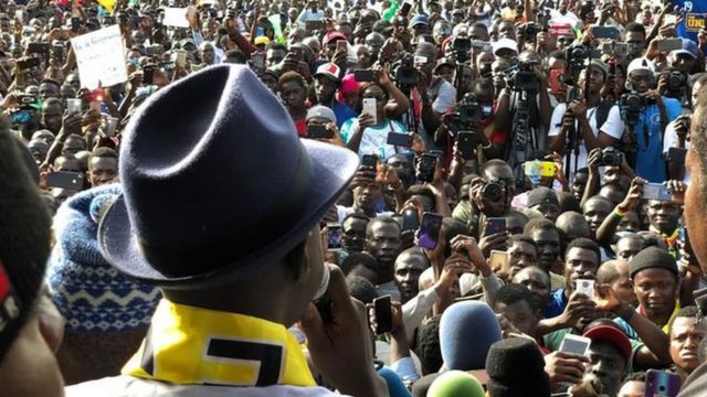 LE LEADER DE PASTEF DECIDE DE DEFERER A LA CONVOCATION DU JUGE ET MENACE : Ousmane Sonko se rebelle, appelle ses partisans à l’accompagner au tribunal et traite Maham Diallo de lâche