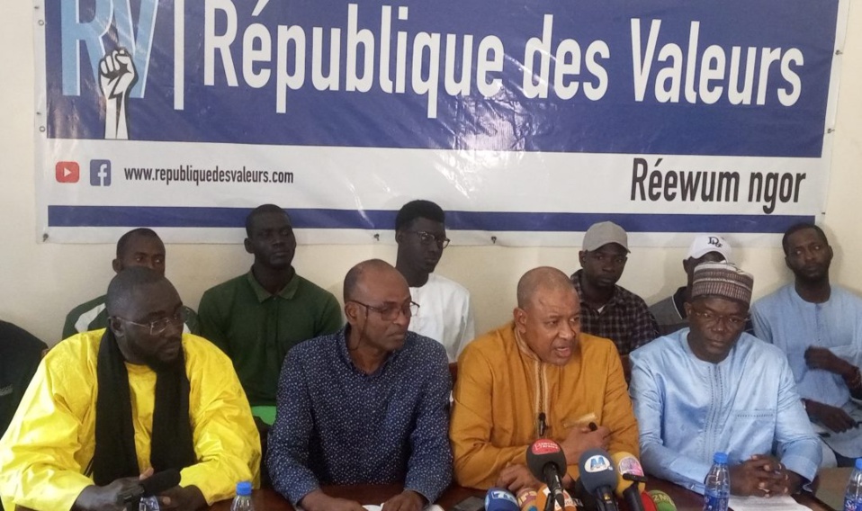 CUMUL DE FONCTIONS DE ABDOU KARIM SALL, DG ARTP ET MAIRE DE MBAO: Thierno Alassane Sall et Cie convoquent l’article 239 et menacent