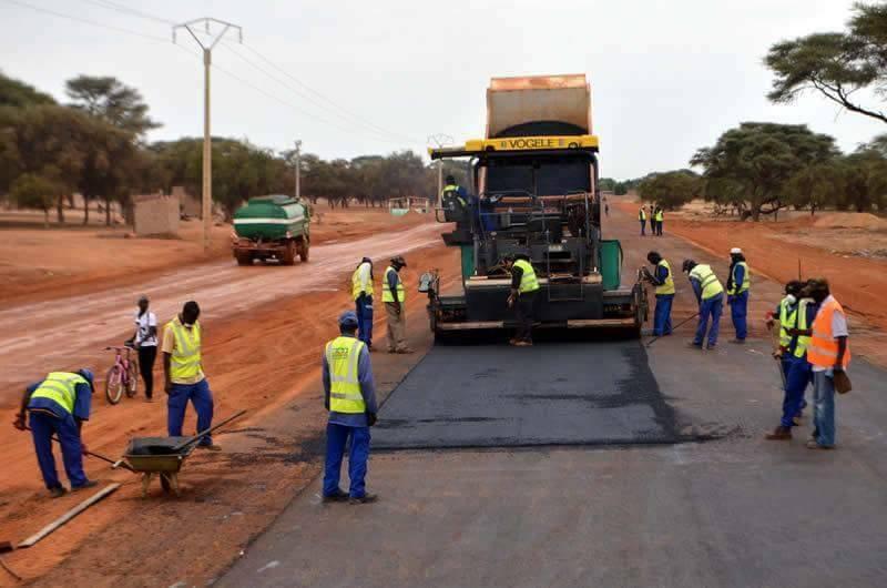 DETTE AUX ENTREPRISES DU SECTEUR DU BTP :L’Etat doit 200 milliards aux entreprises du Btp et file l’autoroute « Ila Tivaouane » de 335 milliards à la Côte d’Ivoire