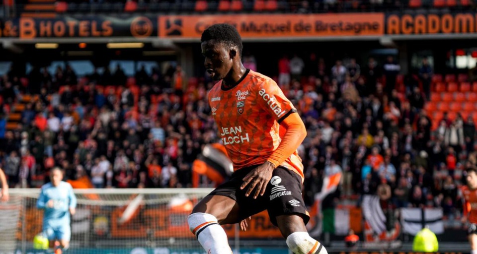 Sérieusement blessé avec Lorient Bamba Dieng sort en larmes