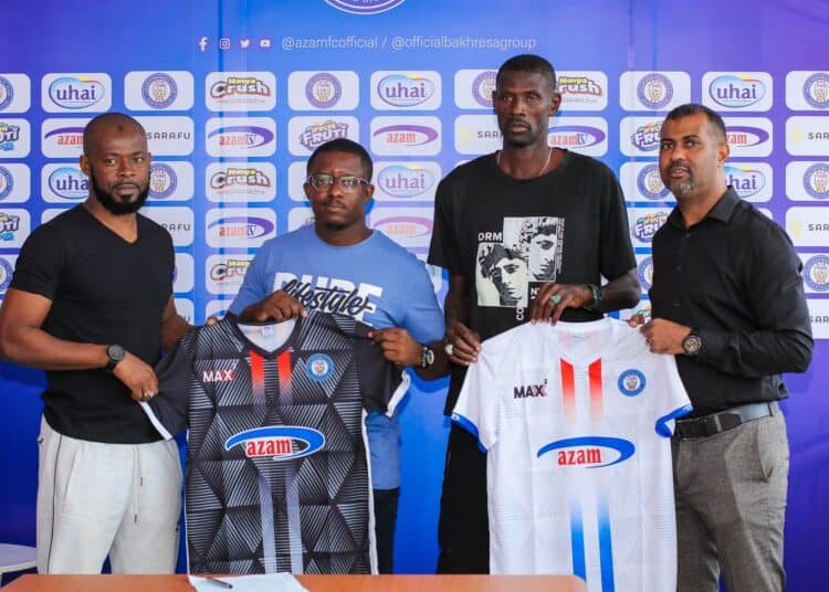 APRÈS YOUSSOUF DABO : Azam FC pioche au Sénégal deux joueurs un préparateur gardien et un analyste vidéo