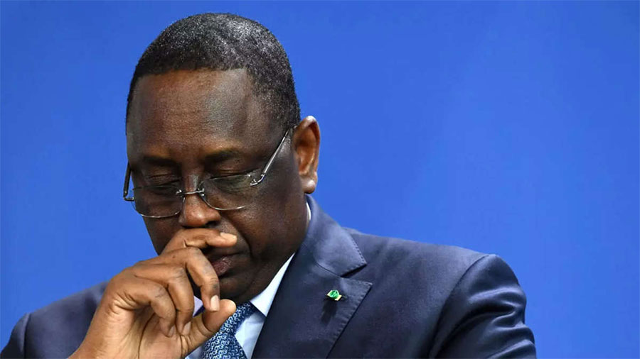 MACKY SALL CREVE L’ABCES : Le pays soulagé, Benno cherche la perspective, Sonko dans l’expectative