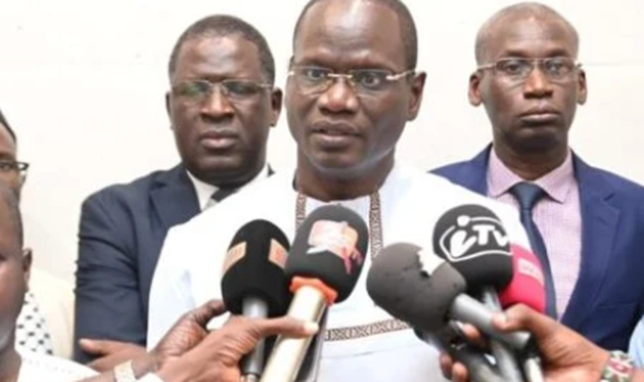 AFFAIRE DES CANDIDATS AU BAC REFOULES POUR DÉTENTION DE TÉLÉPHONE PORTABLE : Dr Abdourahmane Diouf les renvoie devant la commission de discipline