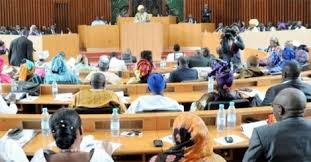 Les députés votent à l’unanimité….