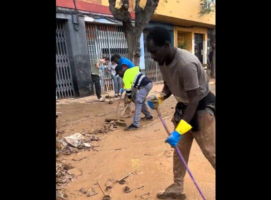 Inondations à Valence : Les migrants sénégalais en première ligne des opérations de nettoyage