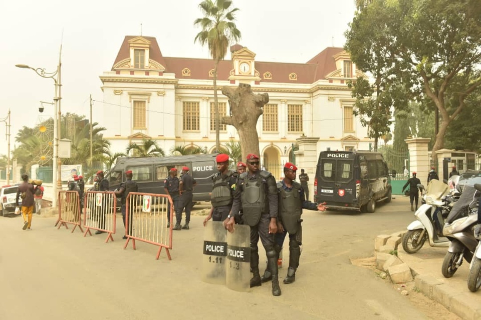 BLOCUS DE L’HÔTEL DE VILLE DE DAKAR : Le bureau municipal dénonce une situation «inacceptable» et convoque les conseillers