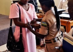 ASSOCIATION DE MALFAITEURS, VOL A L’ARRACHE, RECEL: Le procès des redoutables voleuses Codou Mbaye, Adama Sèye et Mama Diop encore renvoyé