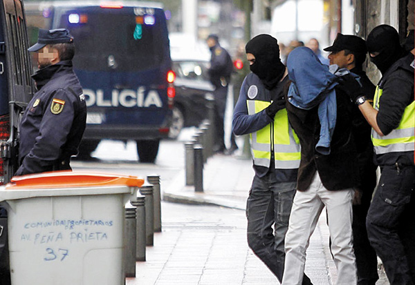 ESPAGNE: Un Sénégalais exhibe son sexe dans la rue et se fait arrêter