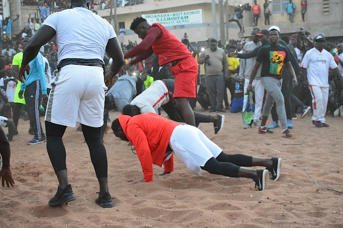 COMBAT DE LUTTE DU 13 JANVIER 2019 - Mod'Lo vs Balla Gaye 2 : Open press de Mod'Lo en images