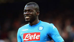 MERCATO: Koulibaly, une fidélité à Naples lui apporterait gros à partir du 1er juillet