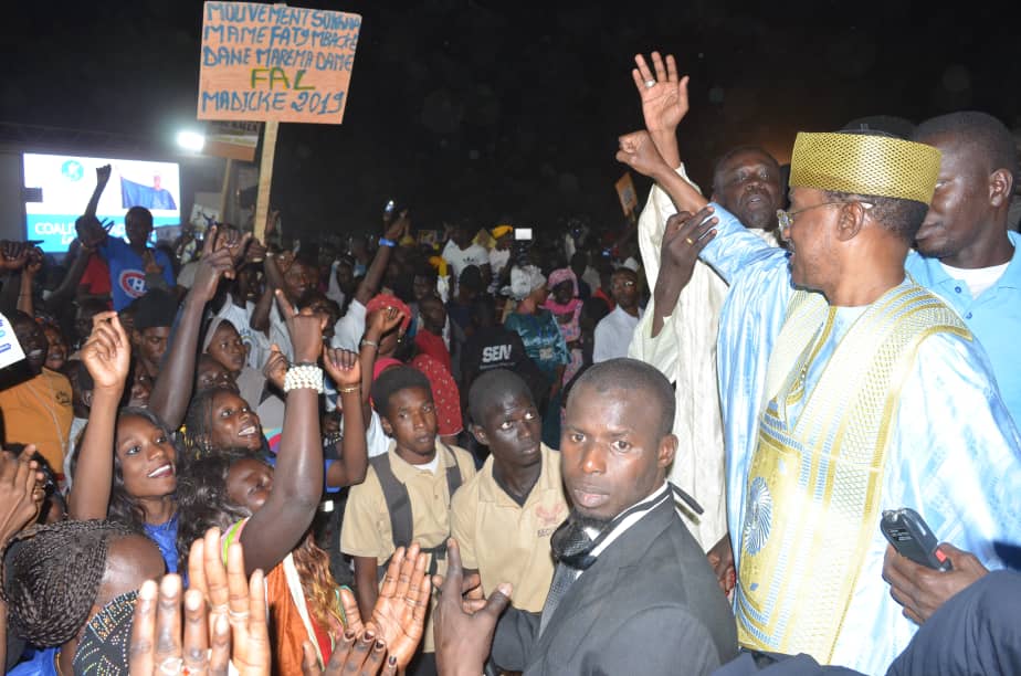 ME MADICKE NIANG PILONNE MACKY ET DECLINE LES GRANDS AXES DE SON PROJET DE SOCIETE : «On est dans un monde sans lendemain avec Macky Sall…je vous propose un Sénégal prospère, dans la paix