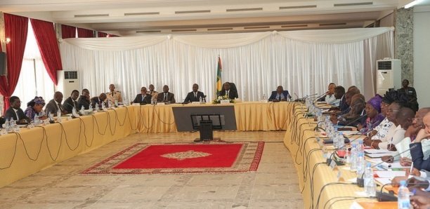 Le Président Macky SALL a réuni le Conseil des ministres, mercredi 27 février 2019 à 11 heures au Palais de la République