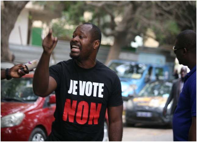 MANIFESTATION DES MEMBRES DE FRAPP/FRANCE DEGAGE DEVANT LE MINISTÈRE DU COMMERCE: Six de ses camarades arrêtés, Guy Marius Sagna accuse la gendarmerie de Ouakam de…