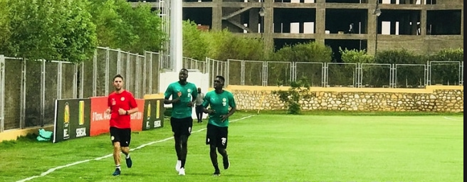 SEANCE D’ENTRAINEMENT D’HIER AU STADE DU 30 JUIN : Cheikhou Kouyaté et Ismaïla Sarr ménagés, encore des bobos pour la Tanière