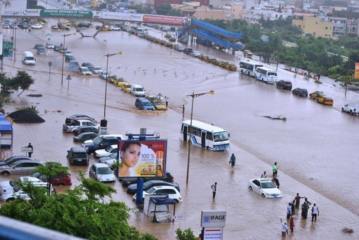 DAKAR ET SA BANLIEUE, KAOLACK, KAFFRINE, FOUTA…. : Le pays sous les eaux, des morts, des sinistrés dans le désarroi…